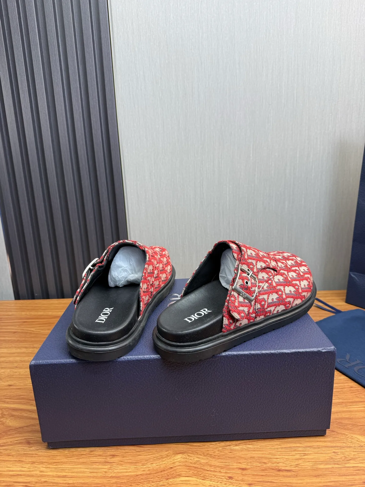 Men's men's shoes 420💰 Dior. Men's slippers🩴Official website 1:1 production 38-45 yards 45 46 🉑️Customized original material shipped✅